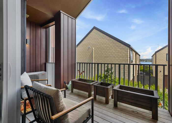  at 4/28 Nevill Road, Hobsonville, Auckland