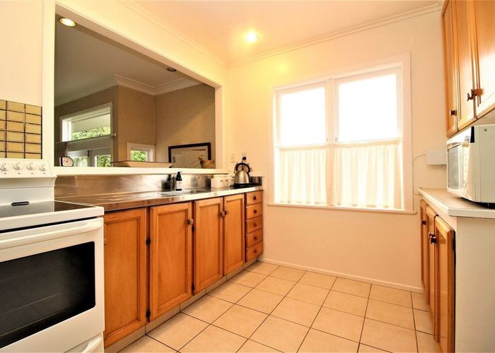  at 8 Mason Street, New Lynn, Auckland