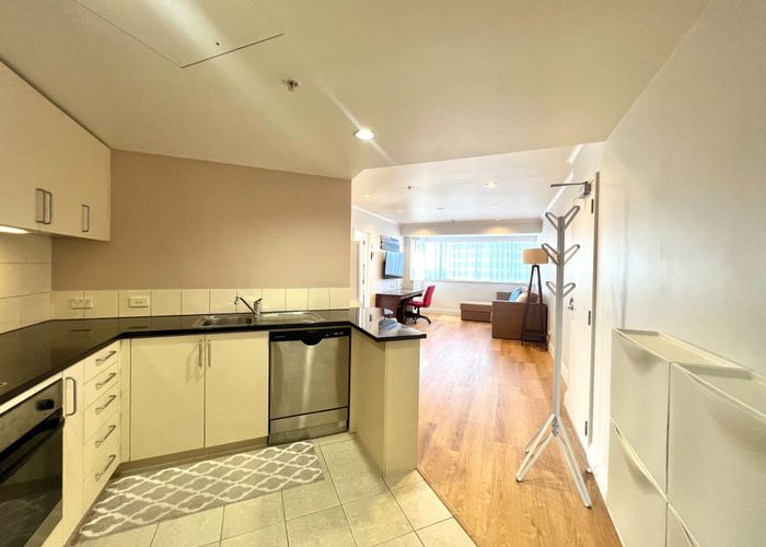  at 1608/9 Byron Avenue, Takapuna, North Shore City, Auckland