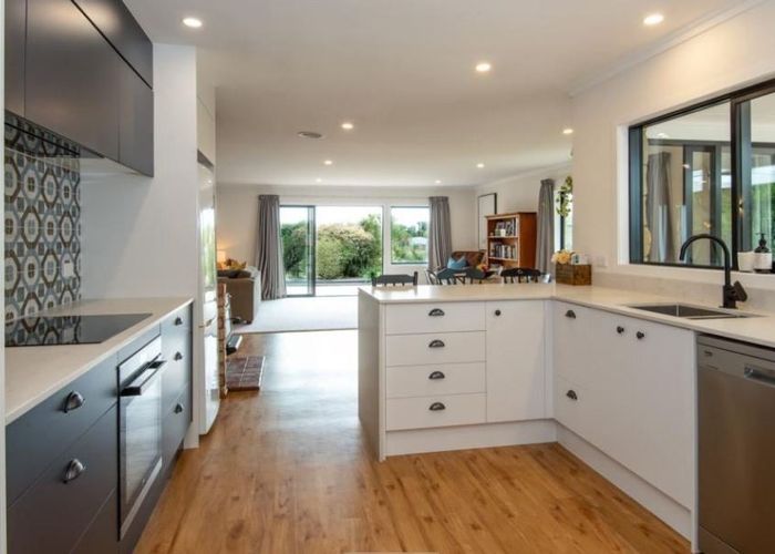  at 186 Holland Road, Puketaha