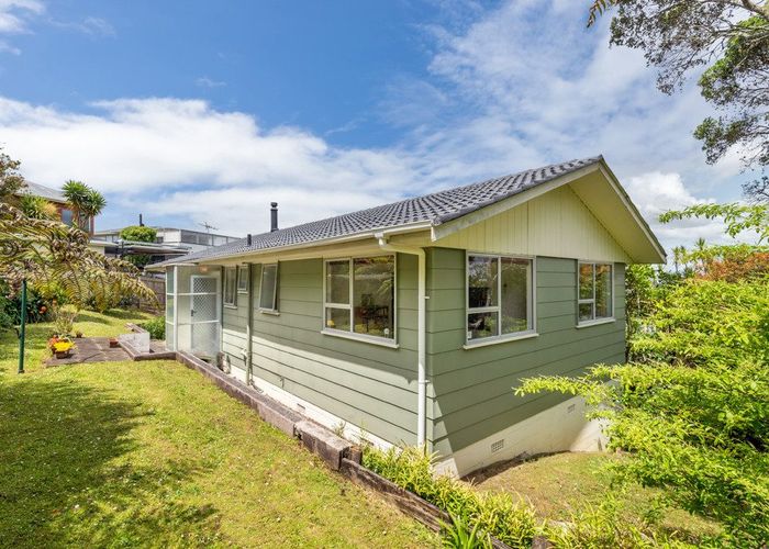  at 58 Juniper Road, Sunnynook, North Shore City, Auckland