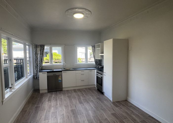  at 422 Botanical Road, West End, Palmerston North