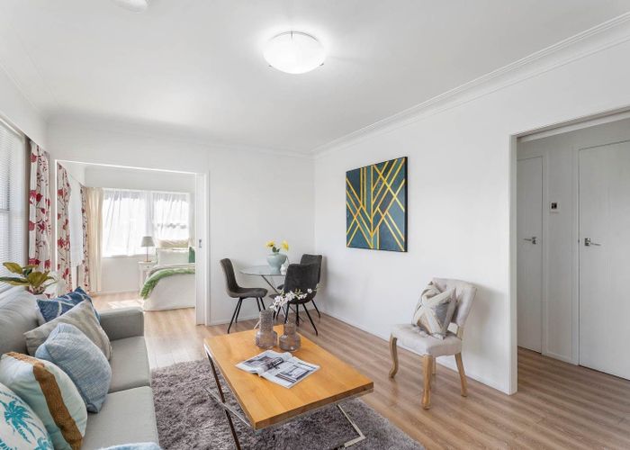  at 1/19 Hayr Road, Three Kings, Auckland City, Auckland