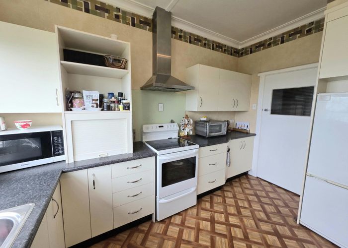  at 2 Avon Street, South Hill, Oamaru