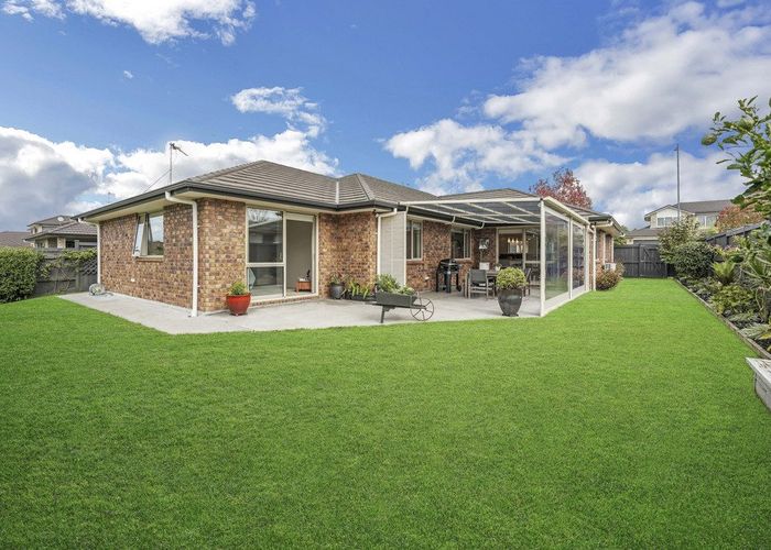  at 11 Murray Becroft Avenue, Henderson Valley, Auckland