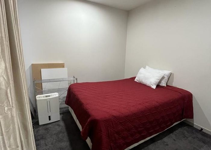  at 15 15 Tims Crescent, Flat Bush, Manukau City, Auckland