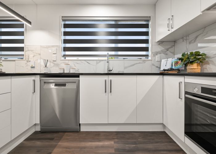  at 2/59 Epsom Road, Sockburn, Christchurch