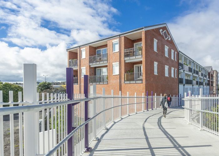  at 204/1B Soljak Place, Mount Albert, Auckland City, Auckland