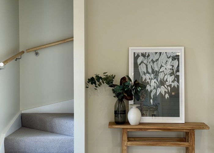  at 2/51 Onslow Street, Merivale, Christchurch City, Canterbury