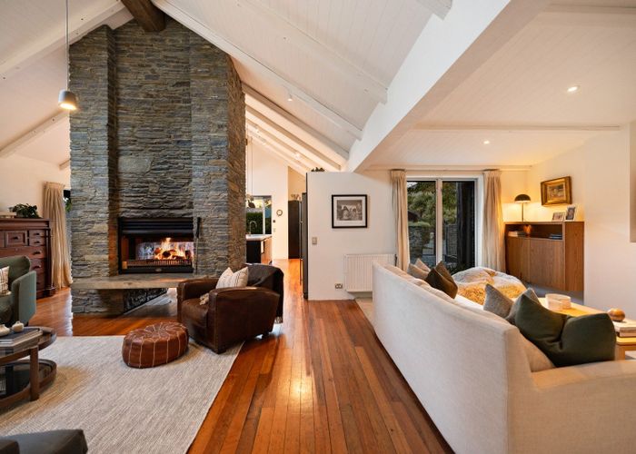  at 12 Amber Close, Arthurs Point, Queenstown-Lakes, Otago