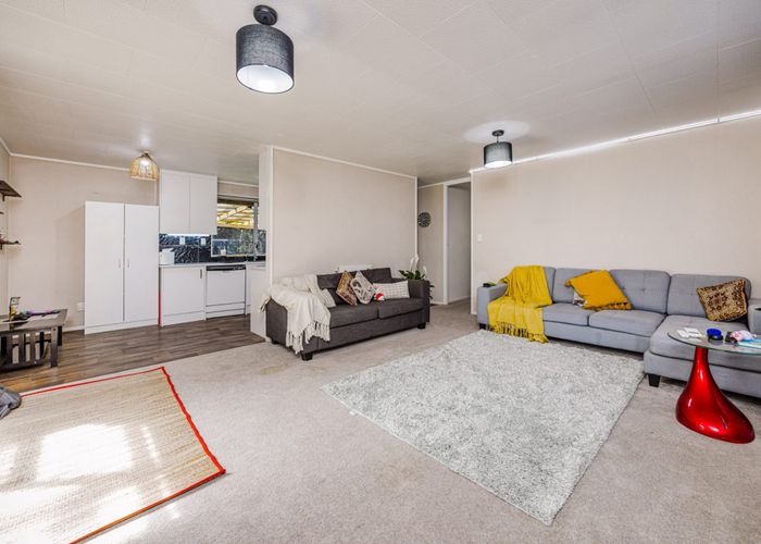  at 8B Waipouri Road, Mangere, Manukau City, Auckland