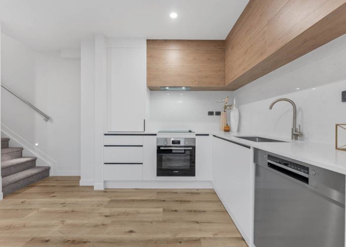  at 98A Royal Road, Massey, Waitakere City, Auckland