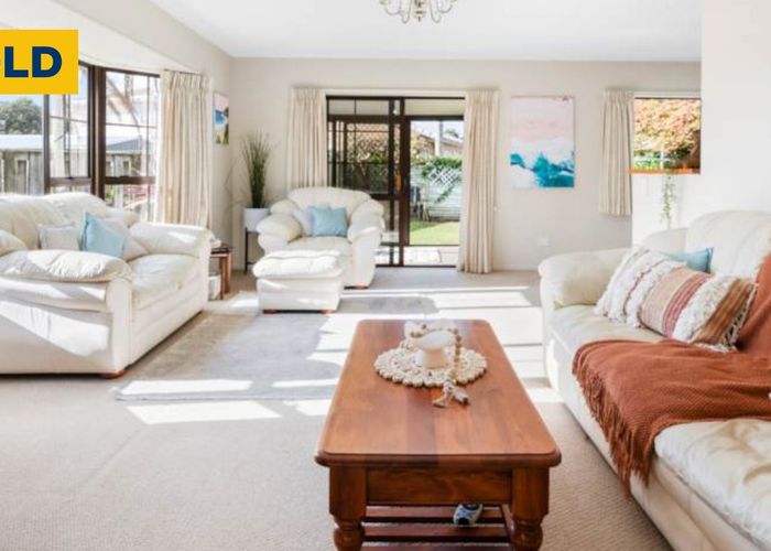  at 4/66 Florence Avenue, Orewa, Orewa