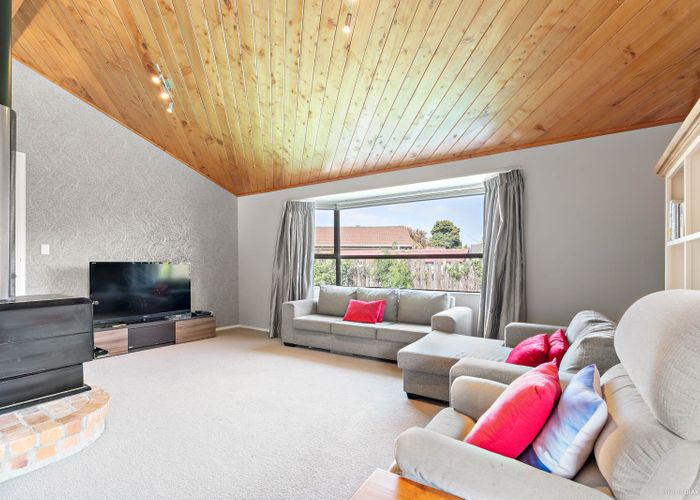  at 3 Bluewater Place, Wattle Downs, Auckland