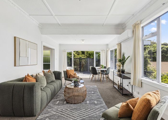  at 24 Hungerford Road, Lyall Bay, Wellington, Wellington