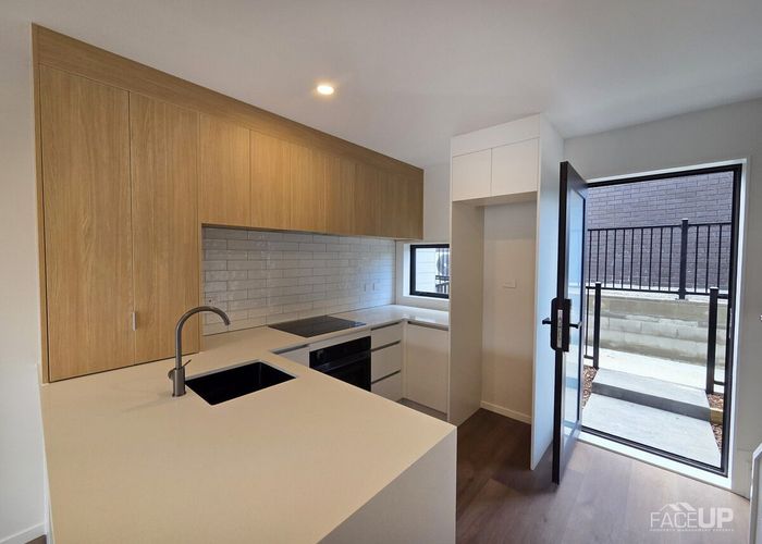  at 3/10 Ngaroma House Drive, Hobsonville, Waitakere City, Auckland