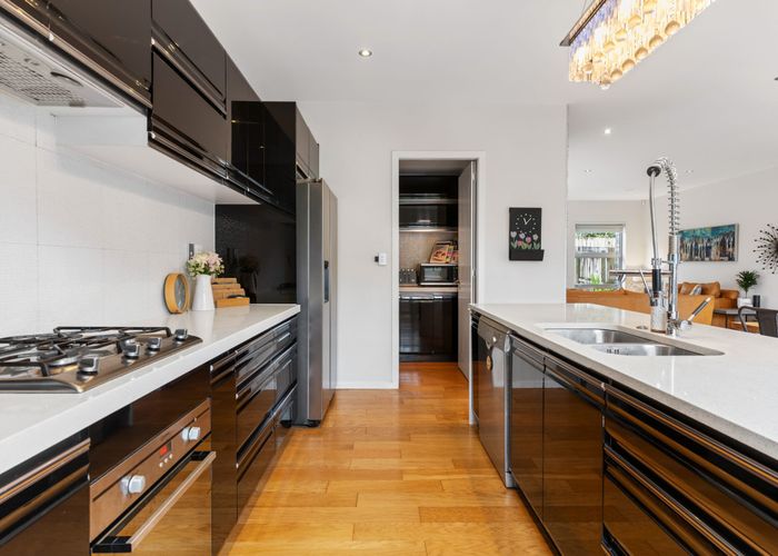  at 17A Limmer Place, Browns Bay, North Shore City, Auckland