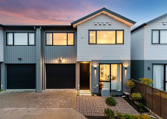  at 25D Oteha Valley Road, Northcross, North Shore City, Auckland
