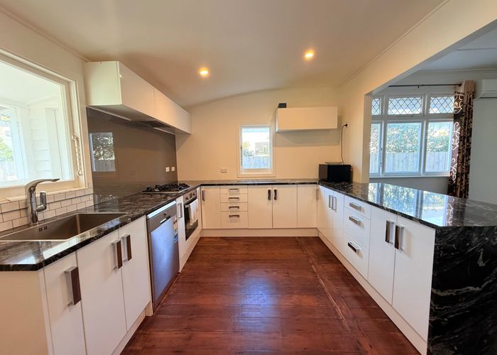  at 36 William Street, Petone, Lower Hutt, Wellington