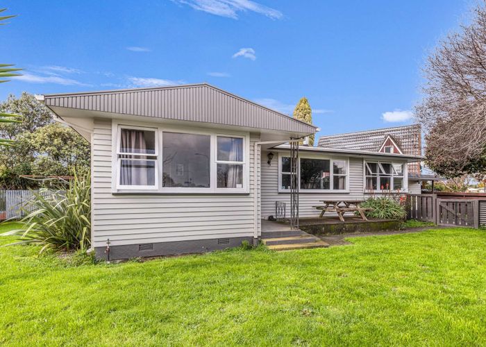  at 1 Dampier Ave, Awapuni, Palmerston North, Manawatu / Whanganui