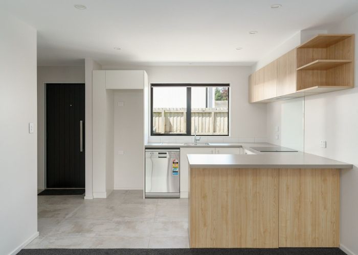  at 4/26 Grove Road, Addington, Christchurch