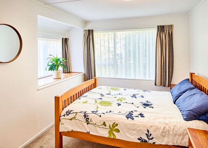 at 5 Robert Street, Newlands, Wellington