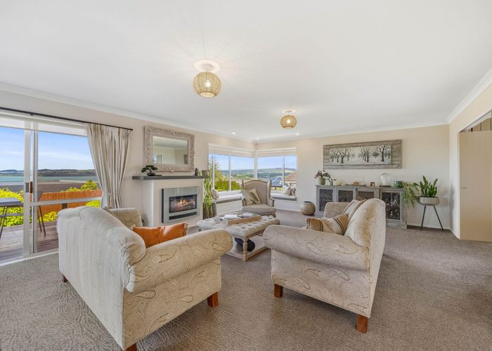  at 3 Pounamu Place, Shelly Park, Manukau City, Auckland