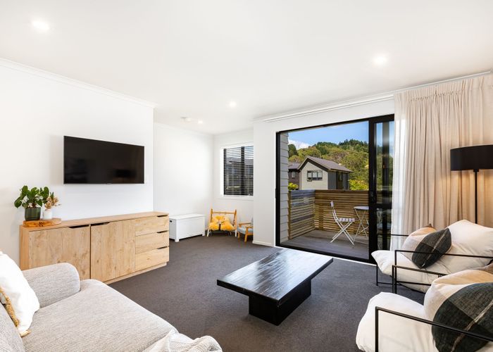  at 7 Holystone Road, Whitby, Porirua, Wellington