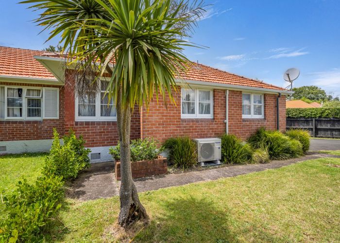  at 2 Galway Avenue, Hamilton East, Hamilton, Waikato