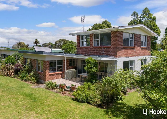  at 10 Roretana Drive, Athenree, Waihi Beach
