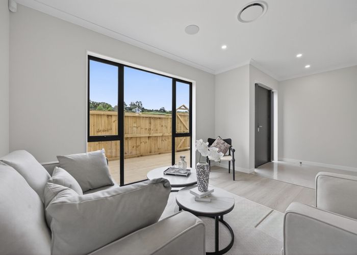  at 2 Ballyalton Crescent, Flat Bush, Manukau City, Auckland