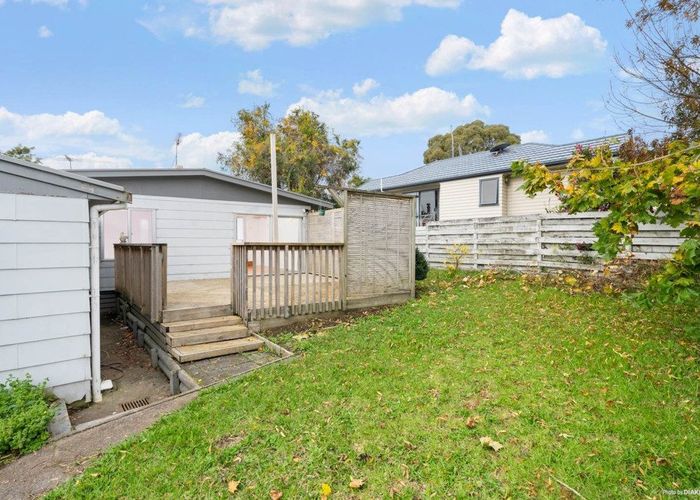  at 4 Wally Nola Place, Henderson, Waitakere City, Auckland