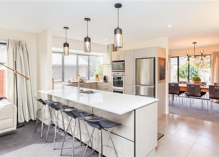  at 8 Dorfold Mews, Avonhead, Christchurch City, Canterbury