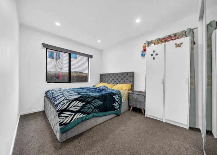  at 5/58 Manuroa Road, Takanini, Papakura, Auckland