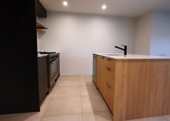  at 6/60 Hayfield Way, Karaka, Papakura