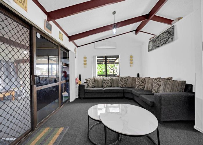  at 75 Kerrs Road, Manukau, Manukau City, Auckland