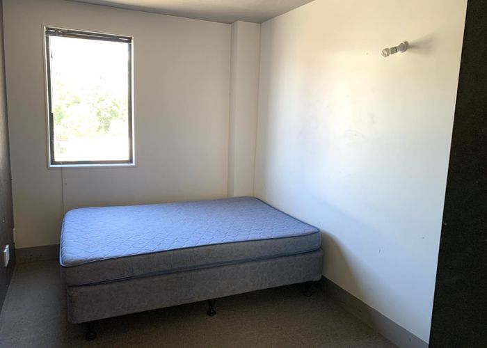  at 4/3 King Street, Mount Cook, Wellington