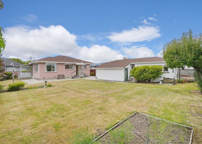  at 8 Wingate Street, Redwood, Christchurch