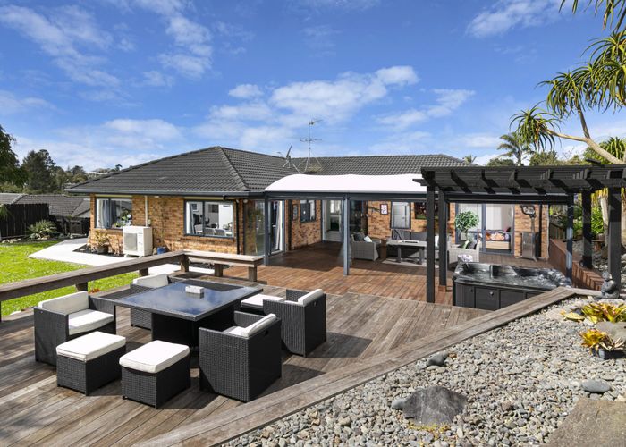  at 51 Jadewynn Drive, Massey, Waitakere City, Auckland