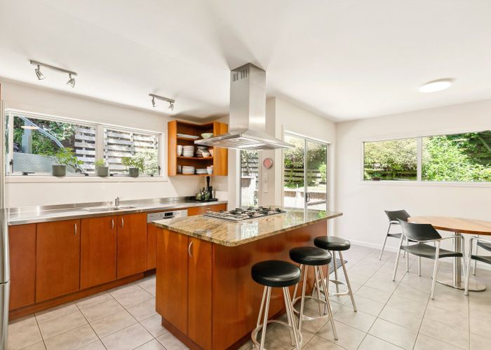  at 122 Maida Vale Road, Roseneath, Wellington