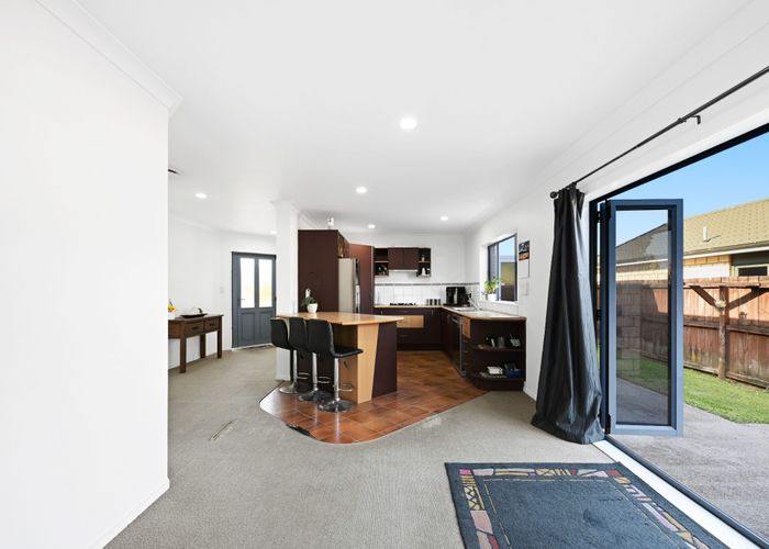  at 50 Waiwherowhero Drive, St Andrews, Hamilton
