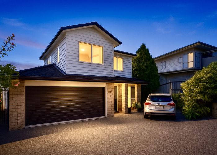  at 218 Greenhithe Road, Greenhithe, North Shore City, Auckland
