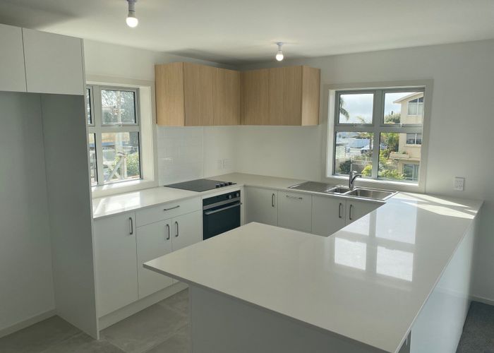 at 8/270 Onewa Road, Birkenhead, Auckland