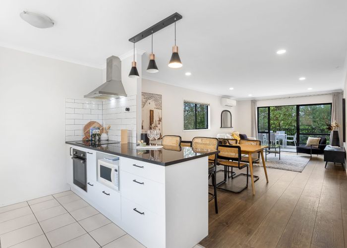  at 15/55 Verbena Road, Birkdale, North Shore City, Auckland