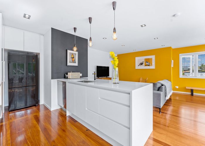  at 14 Waimana Avenue, Northcote Point, Auckland