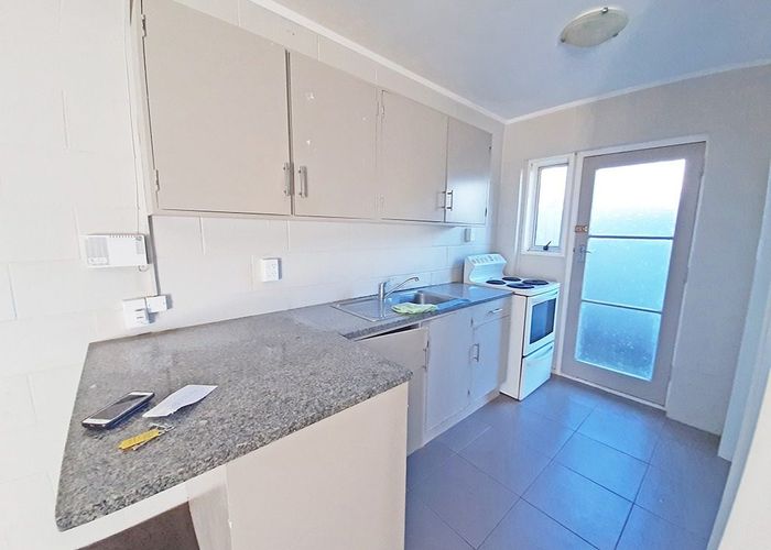  at 1/90 Kenderdine Road, Papatoetoe, Manukau City, Auckland