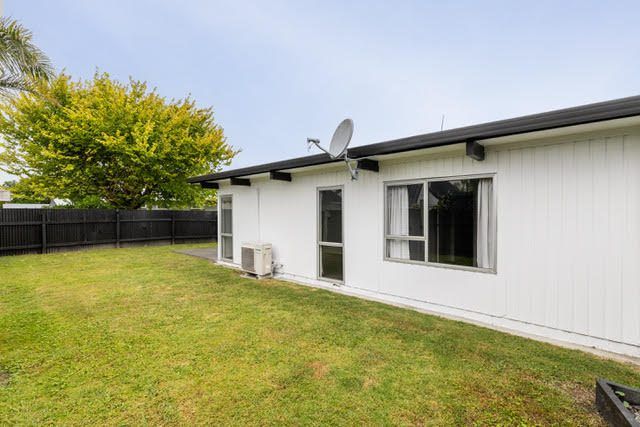  at 10 Jellicoe Place, Tamatea, Napier
