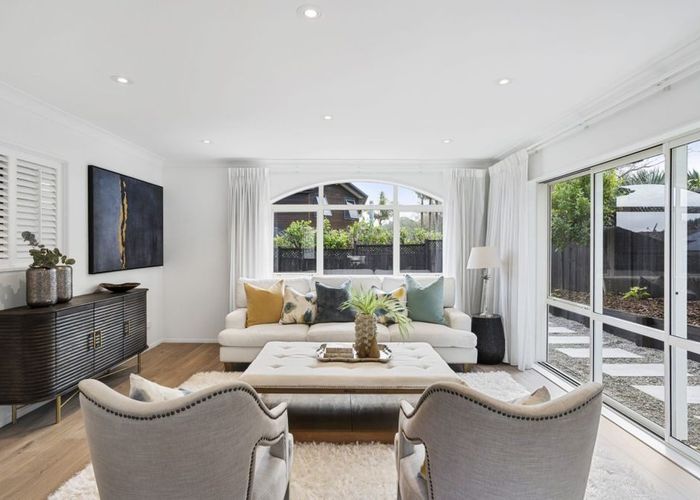  at 9 Hoani Glade, Saint Johns, Auckland City, Auckland