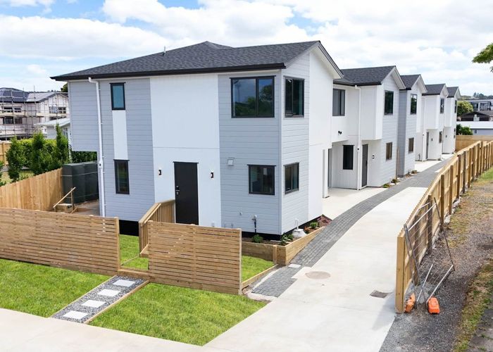  at Lot 2/44 Beaumonts Way, Manurewa, Manukau City, Auckland