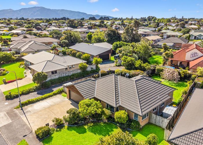  at 37 Murray Court, Paraparaumu Beach, Paraparaumu